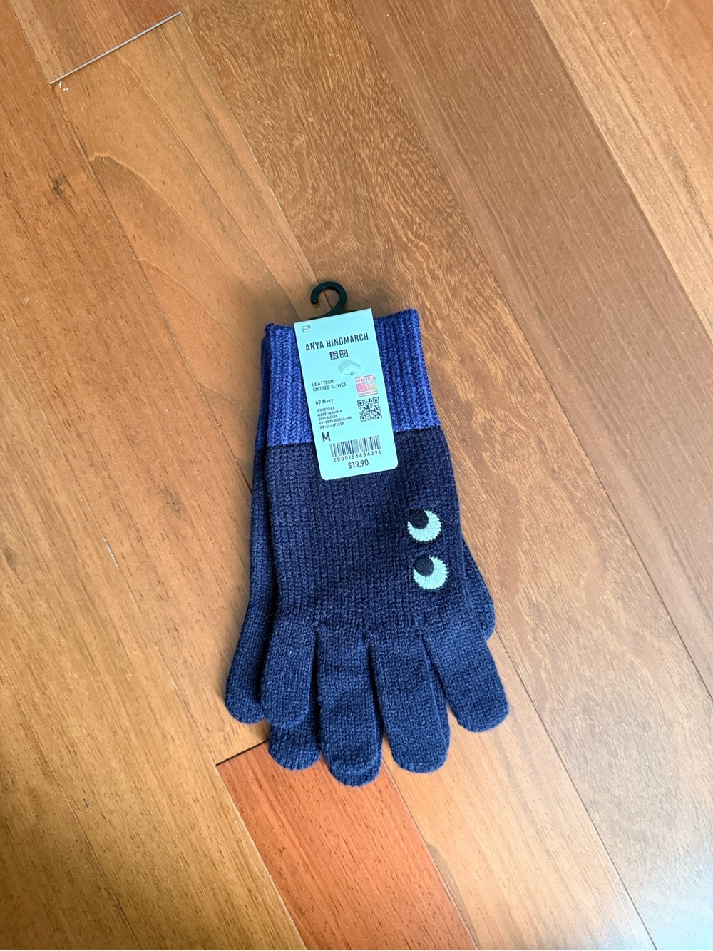 NWT Uniqlo X ANYA HINDMARCH Heattech Knitted Gloves size M